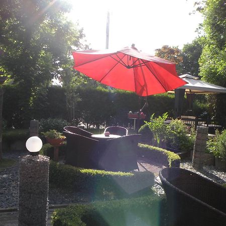 ויטמונד Hotel Garni Kroeger מראה חיצוני תמונה